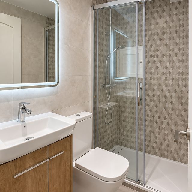 Baño reformado por ADYAN